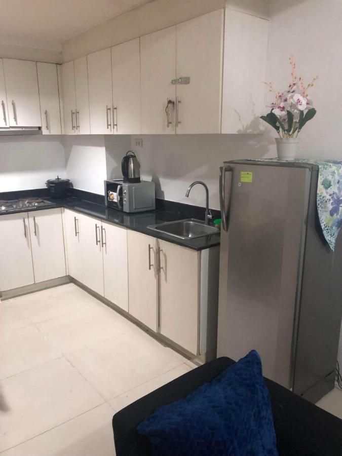 Yhanz Z Sea Residences Pasay Exterior photo