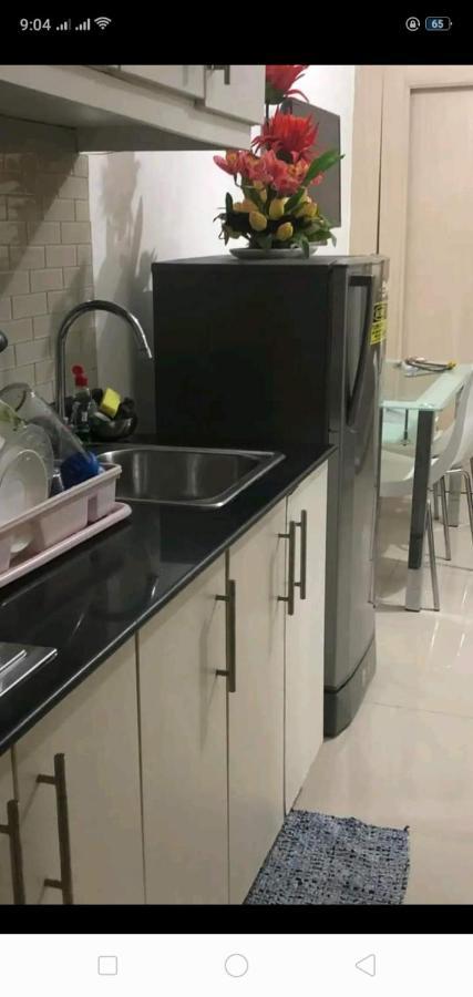 Yhanz Z Sea Residences Pasay Exterior photo