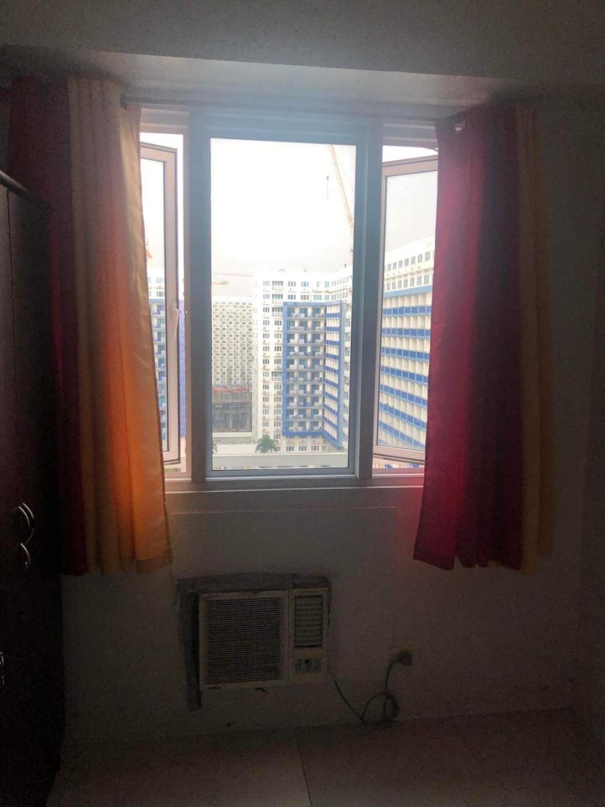 Yhanz Z Sea Residences Pasay Room photo